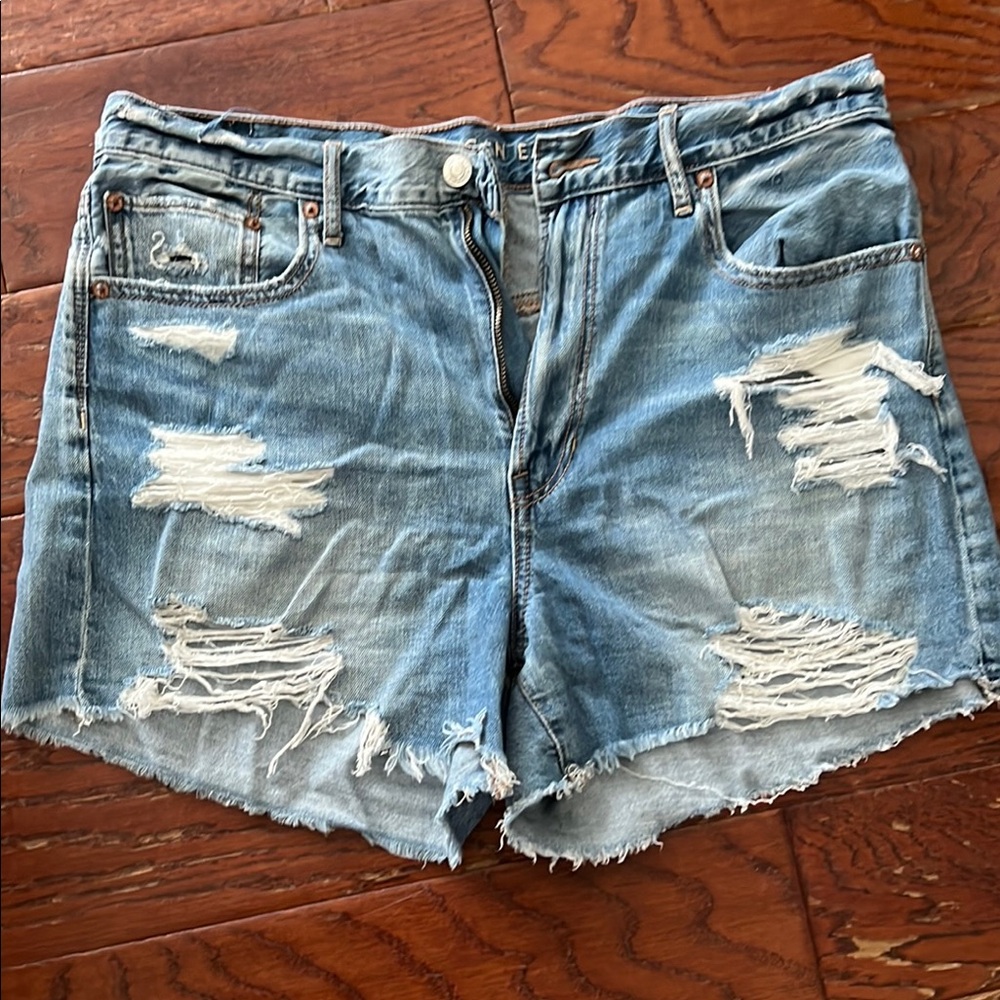American Eagle Medium Wash Distressed Denim Women's Shorts
